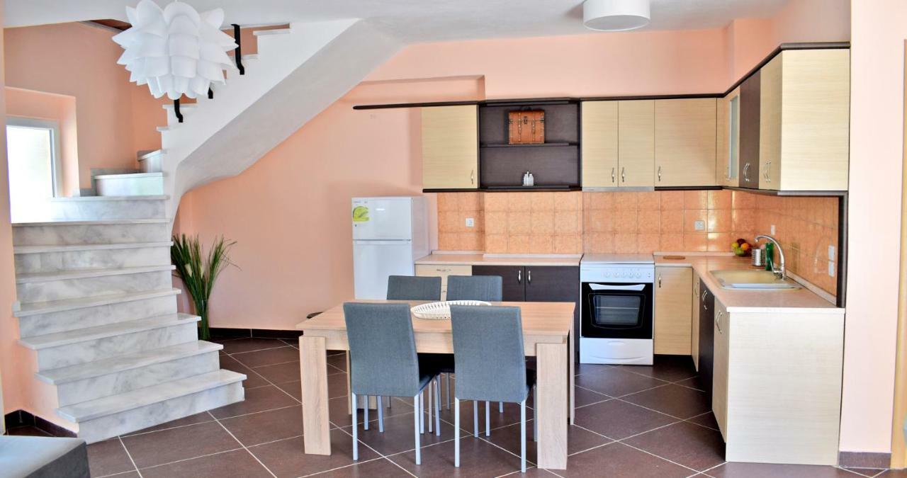 Villa Lily Skala Rachoni  Extérieur photo